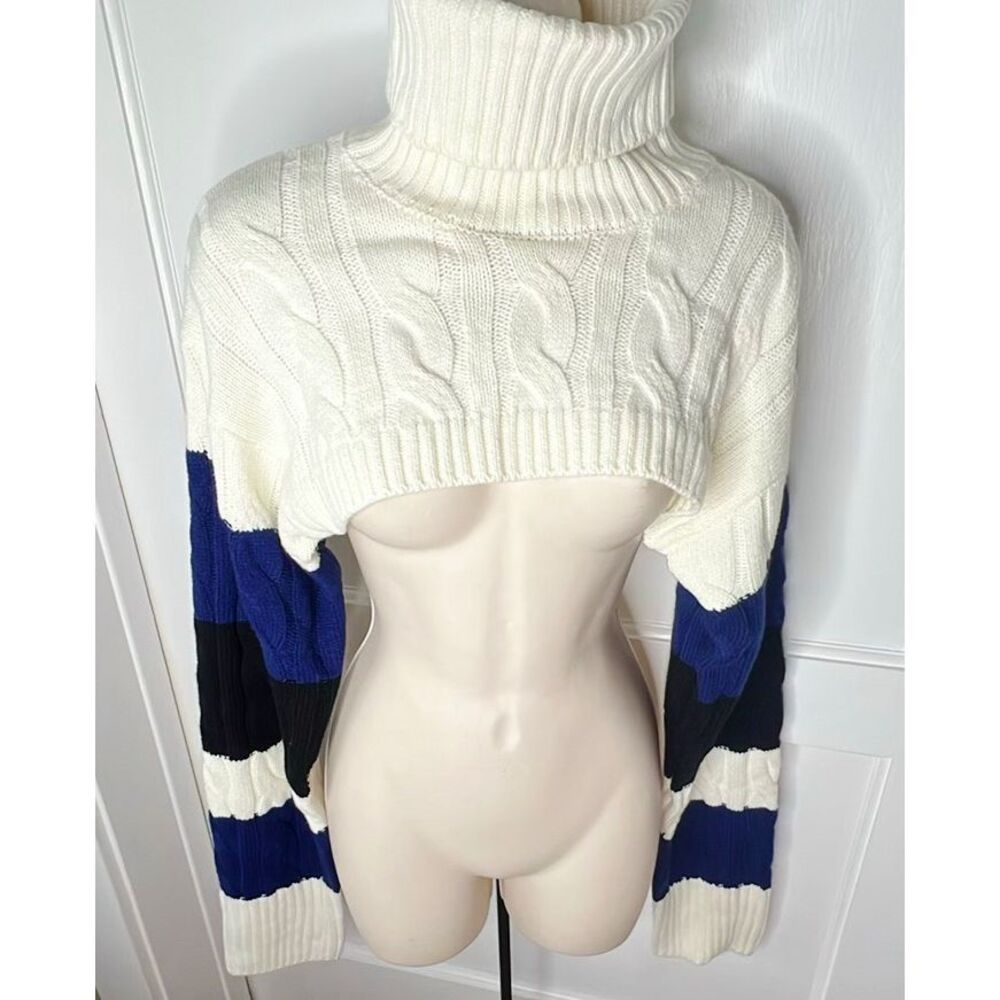 Oversized Cable Knit Turtleneck Shrug Cream/Blue/Black Size Medium